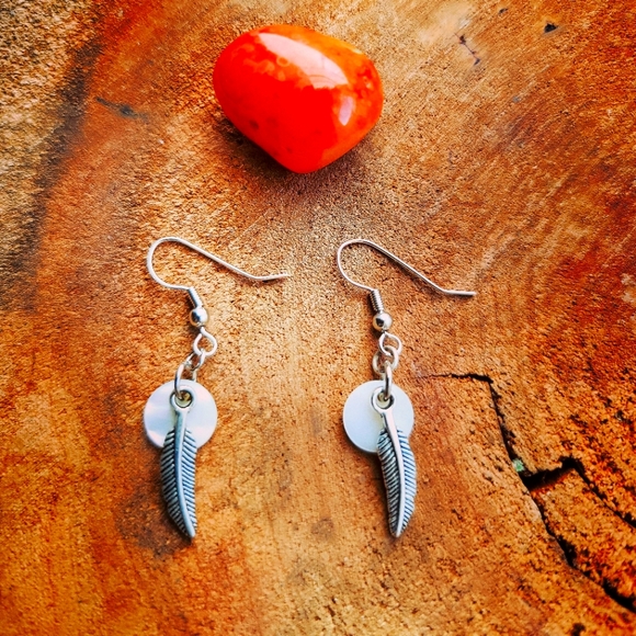 Feather Earrings - Picture 1 of 1